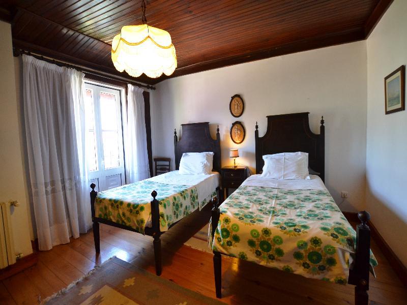 Bed and Breakfast Casa Dos Assentos De Quintiaes Барселуш Экстерьер фото
