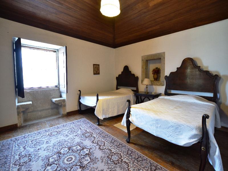 Bed and Breakfast Casa Dos Assentos De Quintiaes Барселуш Экстерьер фото