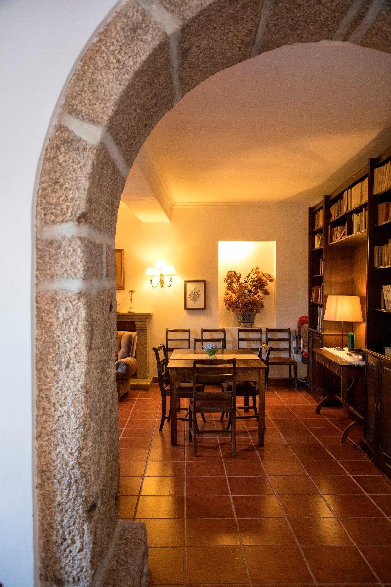 Bed and Breakfast Casa Dos Assentos De Quintiaes Барселуш Экстерьер фото